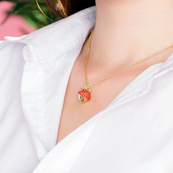 Kate Spade NWT outside the box strawberry mini pendant necklace CHOCOLATE COVER - Picture 6 of 6